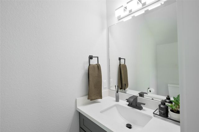 8430 Grandview Street, Houston, TX 77051