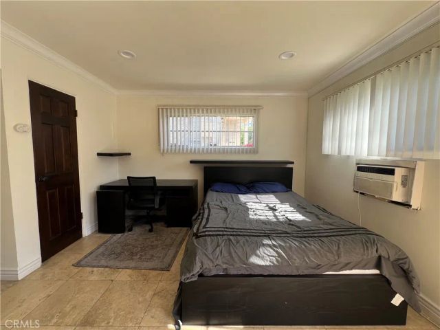 5255 Denny Ave, North Hollywood, CA 91601