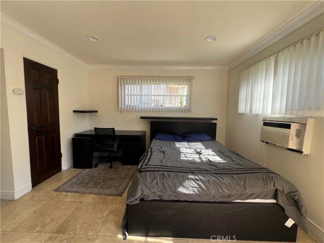 5255 Denny Ave, North Hollywood, CA 91601