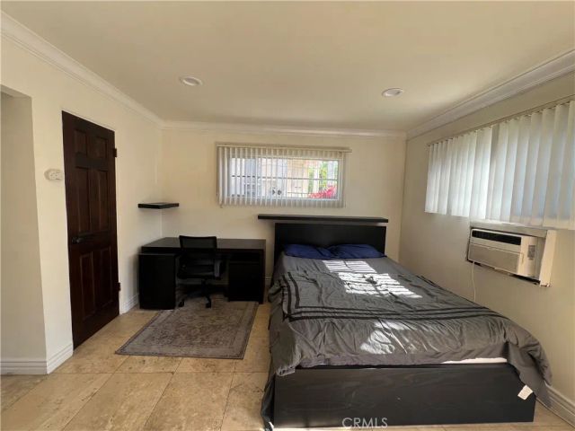 5255 Denny Ave, North Hollywood, CA 91601