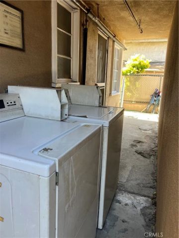 5255 Denny Ave, North Hollywood, CA 91601