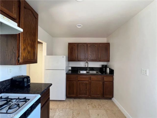 5255 Denny Ave, North Hollywood, CA 91601