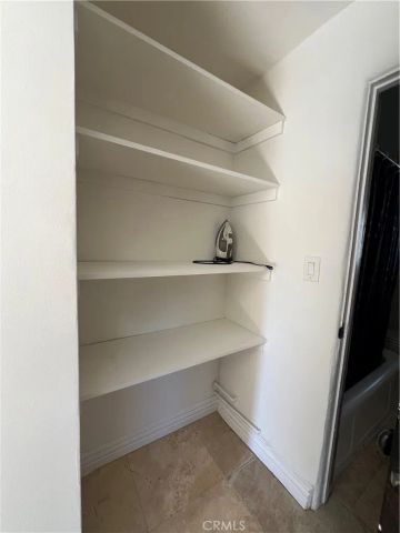 5255 Denny Ave, North Hollywood, CA 91601