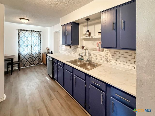821 S Mill Street, Flatonia, TX 78941