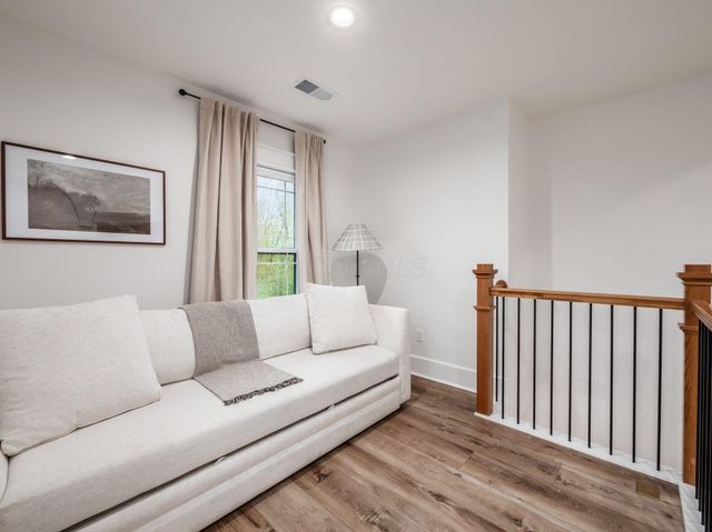 4916 Olentangy River Road, Delaware, OH 43015