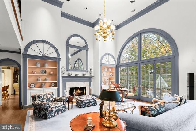 949 BELLVIEW RD, Mclean, VA 22102