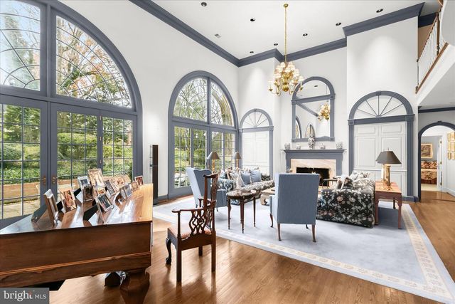 949 BELLVIEW RD, Mclean, VA 22102