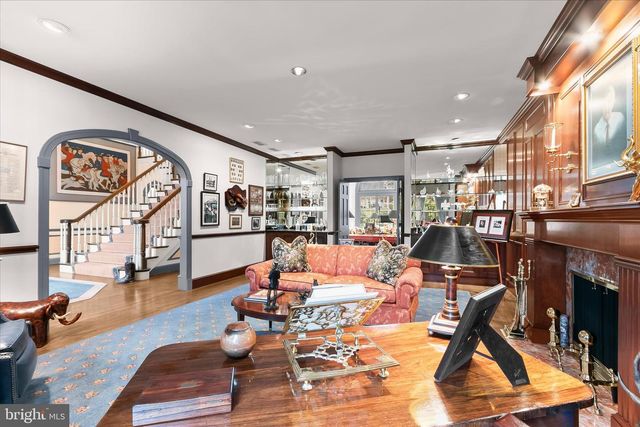 949 BELLVIEW RD, Mclean, VA 22102