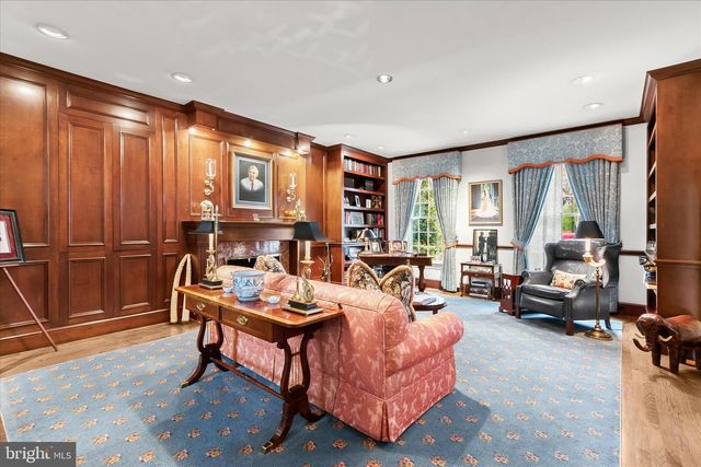 949 BELLVIEW RD, Mclean, VA 22102