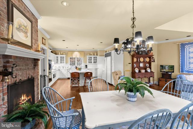 949 BELLVIEW RD, Mclean, VA 22102