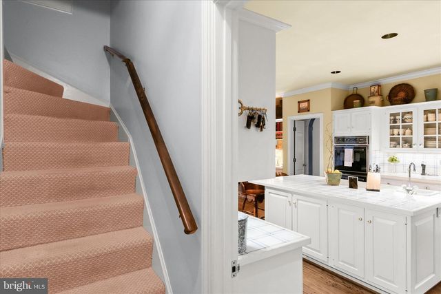 949 BELLVIEW RD, Mclean, VA 22102