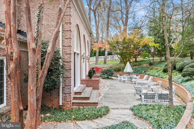 949 BELLVIEW RD, Mclean, VA 22102