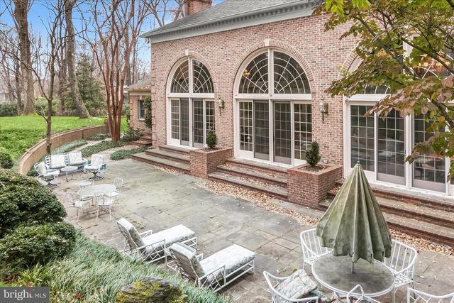 949 BELLVIEW RD, Mclean, VA 22102