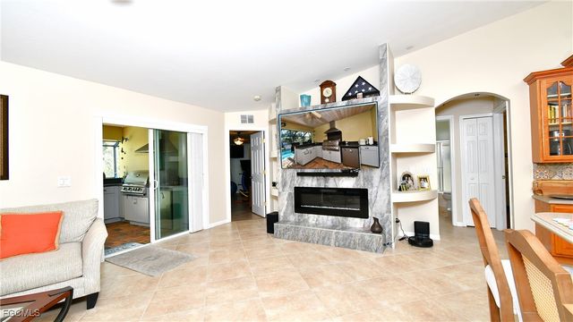 1004 Palmetto AVE, Lehigh Acres, FL 33972