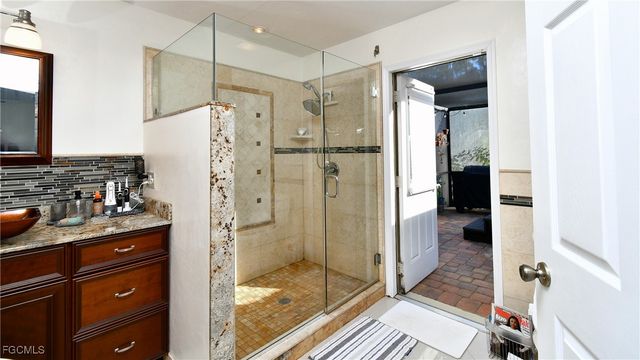 1004 Palmetto AVE, Lehigh Acres, FL 33972