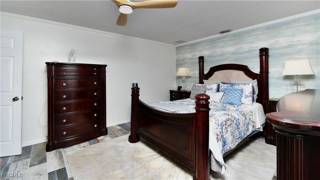 1004 Palmetto AVE, Lehigh Acres, FL 33972