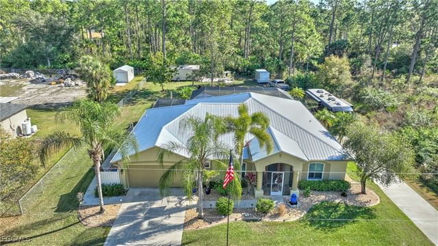 1004 Palmetto AVE, Lehigh Acres, FL 33972