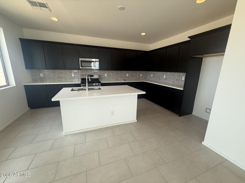46890 W Crescent Moon Drive, Maricopa, AZ 85139 — photo 2