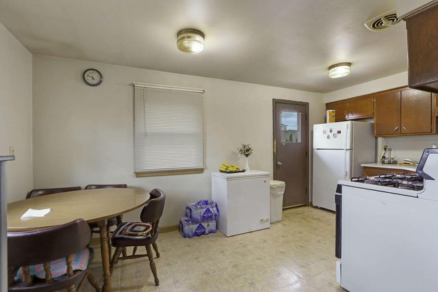 6823 W Wedgewood DRIVE, Milwaukee, WI 53220