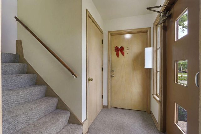 6823 W Wedgewood DRIVE, Milwaukee, WI 53220