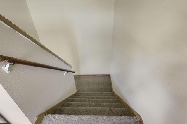 6823 W Wedgewood DRIVE, Milwaukee, WI 53220