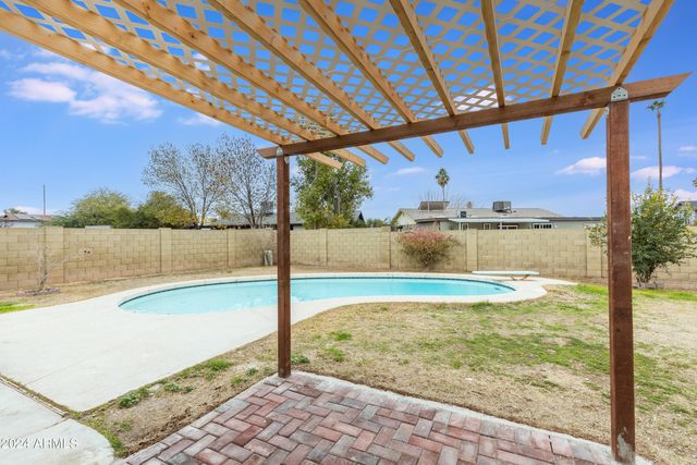 5929 W NANCY Road, Glendale, AZ 85306