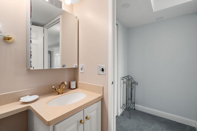 250 Hammond Pond Parkway 705S, Newton, MA 02467