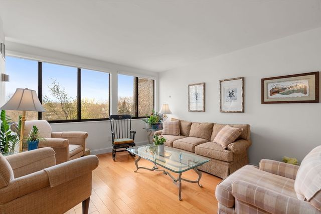 250 Hammond Pond Parkway 705S, Newton, MA 02467