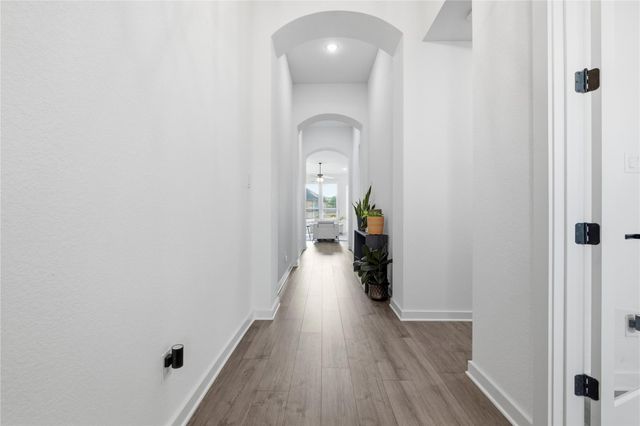 929 Mollie McBride LN, Leander, TX 78641