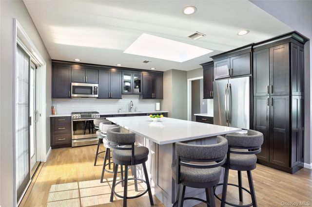 47 Yale Drive, New City, NY 10956