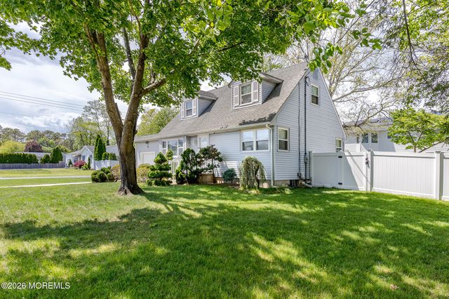 1801 Broadway Boulevard, Toms River, NJ 08757