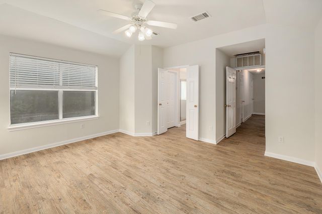 102 Chandler Pointe LOOP, Round Rock, TX 78665