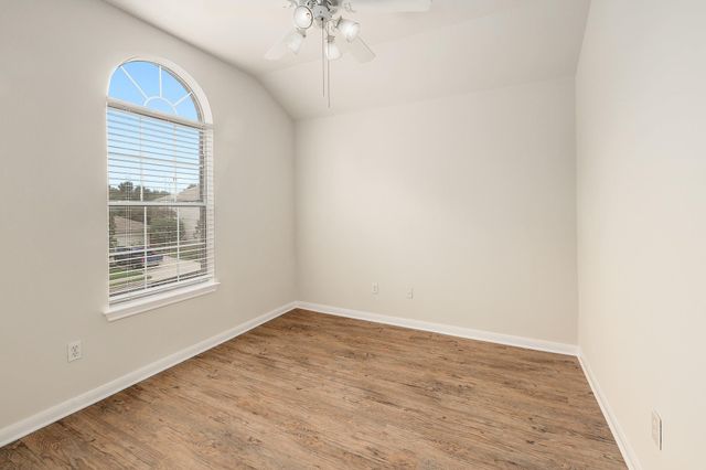 102 Chandler Pointe LOOP, Round Rock, TX 78665