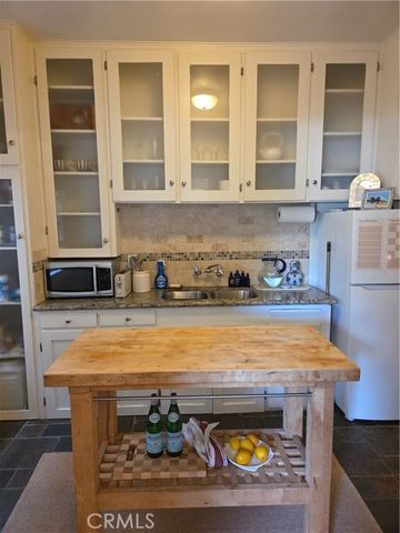 219 Redondo Avenue, Long Beach, CA 90803