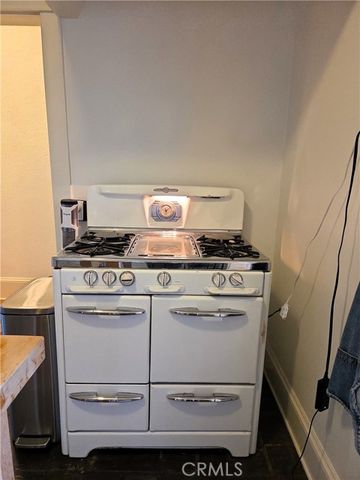 219 Redondo Avenue, Long Beach, CA 90803