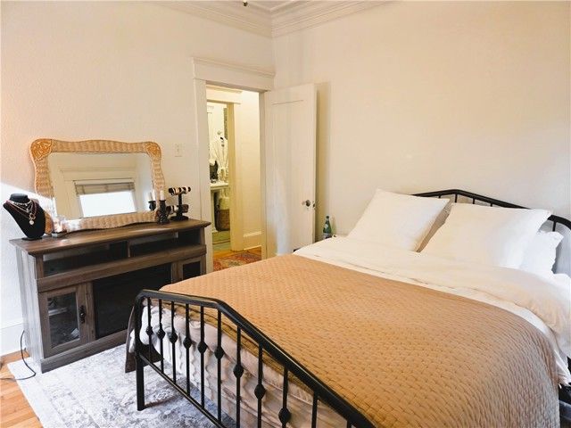 219 Redondo Avenue, Long Beach, CA 90803