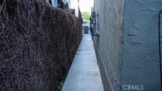 219 Redondo Avenue, Long Beach, CA 90803