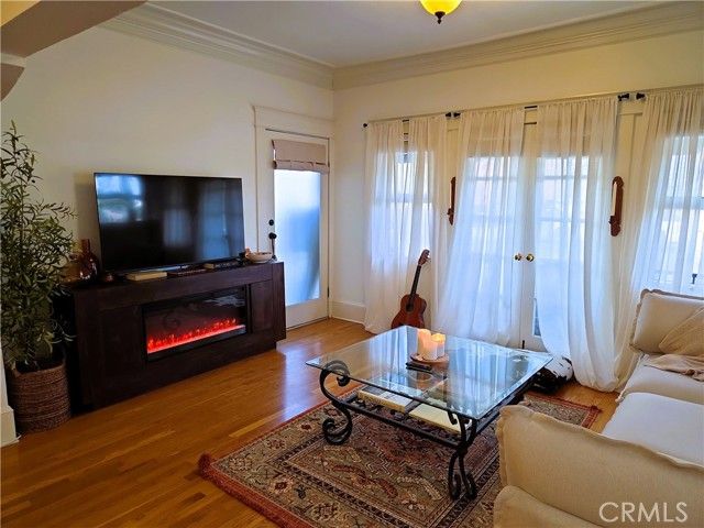 219 Redondo Avenue, Long Beach, CA 90803