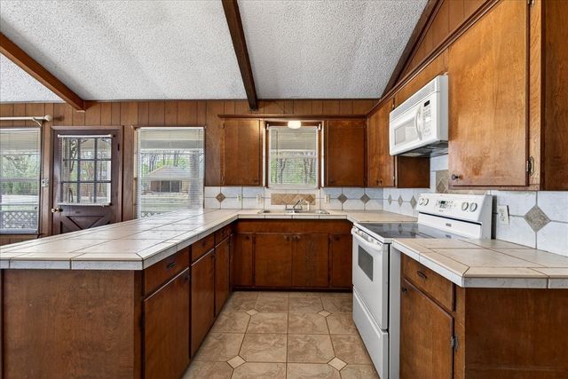 131 Sierra Madre Street, Payne Springs, TX 75156