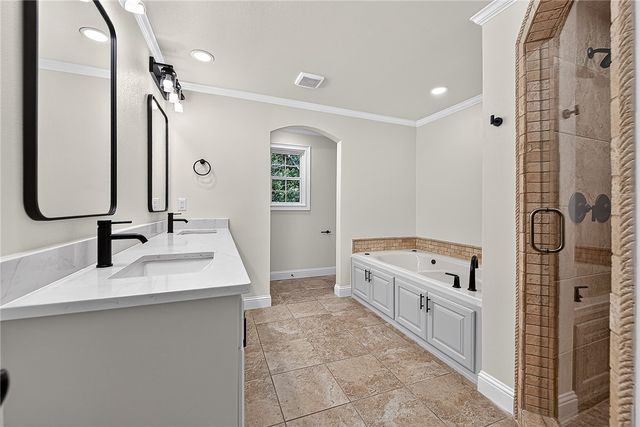 17 Sandhurst Drive, Bella Vista, AR 72714