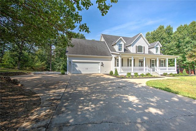 17 Sandhurst Drive, Bella Vista, AR 72714
