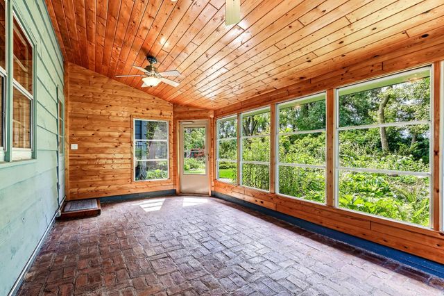 7033 Courtly Road, Woodbury, MN 55125