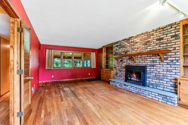 7033 Courtly Road, Woodbury, MN 55125