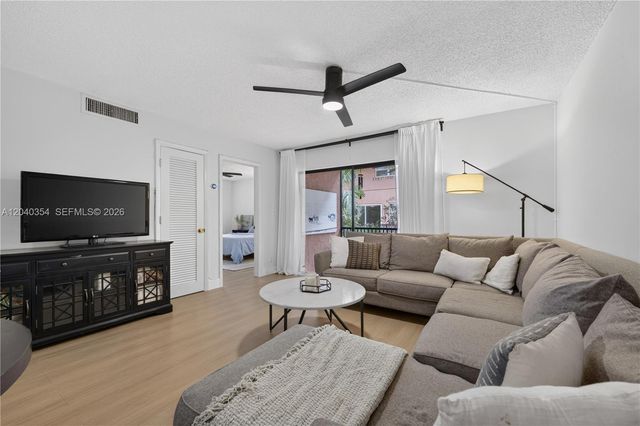 630 Tennis Club Dr 107, Fort Lauderdale, FL 33311