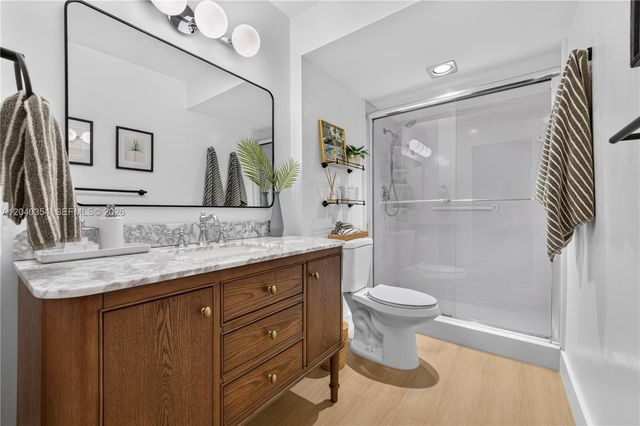 630 Tennis Club Dr 107, Fort Lauderdale, FL 33311