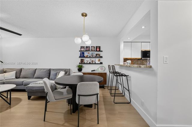 630 Tennis Club Dr 107, Fort Lauderdale, FL 33311