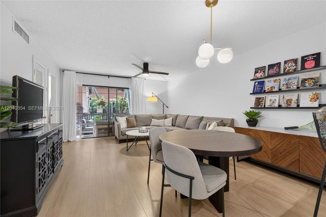 630 Tennis Club Dr 107, Fort Lauderdale, FL 33311
