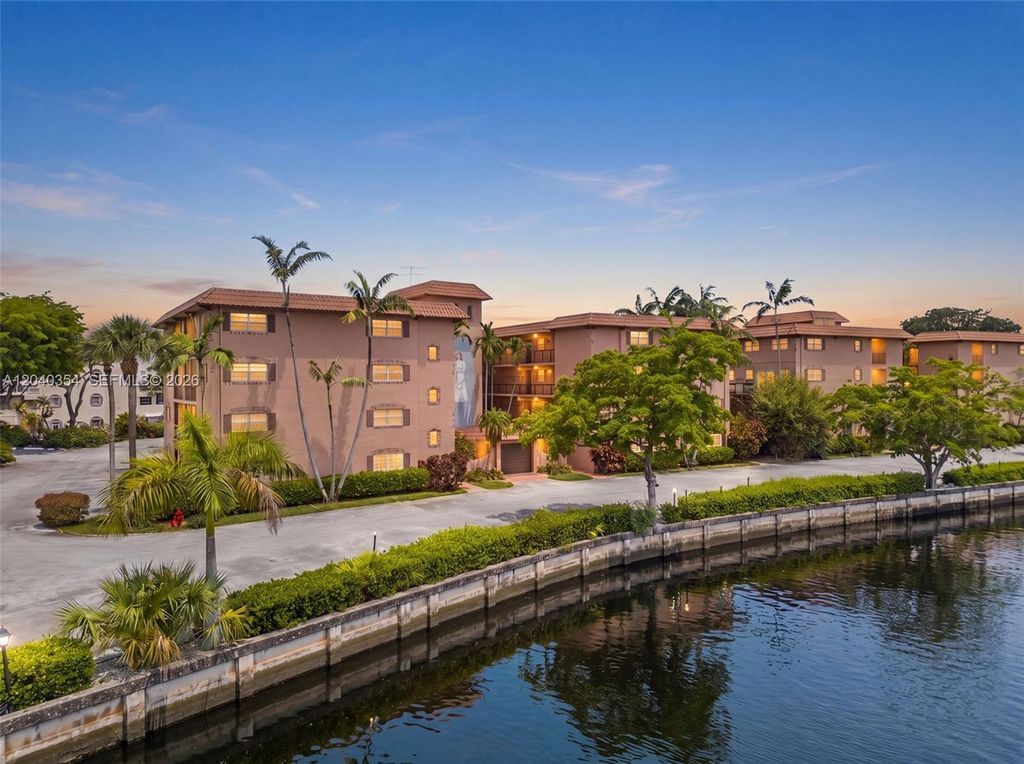 630 Tennis Club Dr 107, Fort Lauderdale, FL 33311