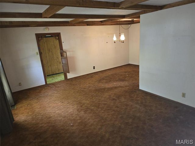 9332 Cloverhurst Drive, St Louis, MO 63123