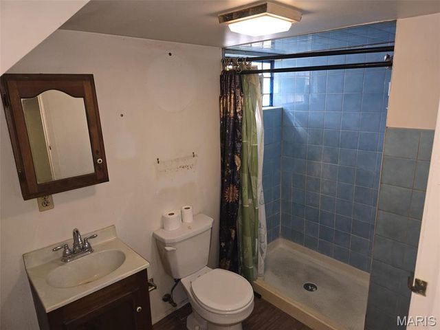 9332 Cloverhurst Drive, St Louis, MO 63123